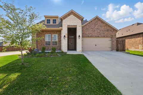 11112 Summer Rain Boulevard, Aubrey