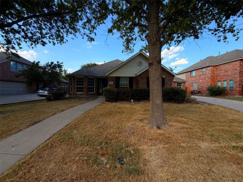 1009 Spinnaker Drive, Forney