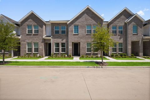 5243 Legacy Street, Haltom City