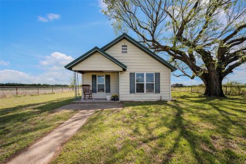 3913 Fm1956, Nocona, TX 76255 — photo 2
