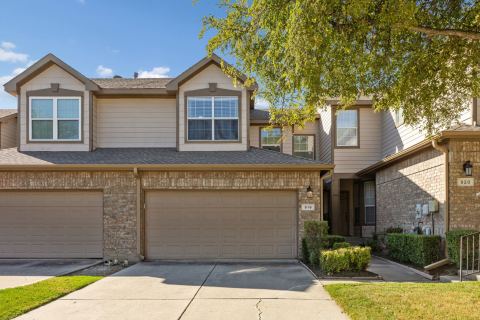 916 Avondale Lane