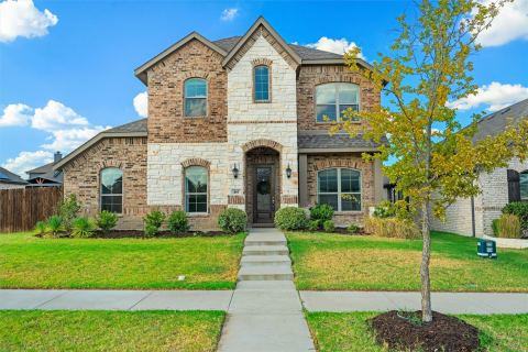 461 Washington Avenue, Waxahachie