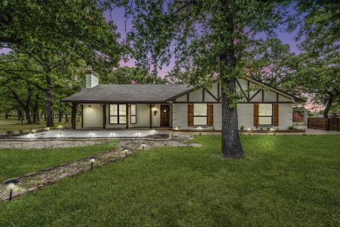 3754 Ft Graham Road, West