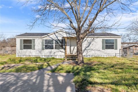 1615 Crockett Street, Bellmead