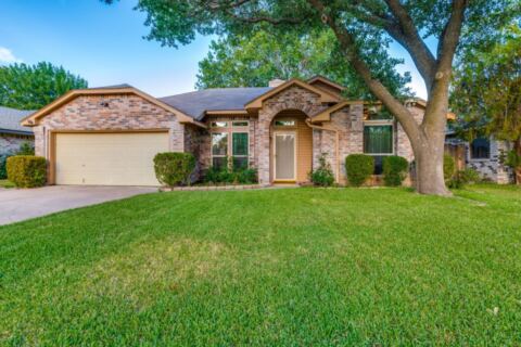 5001 Osage Drive, Arlington, TX 76018 — photo 2