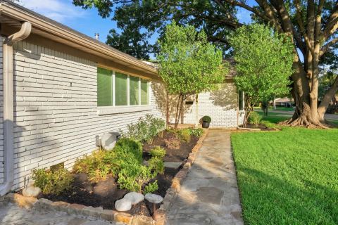 6211 Town Hill Lane, Dallas, TX 75214 — photo 3