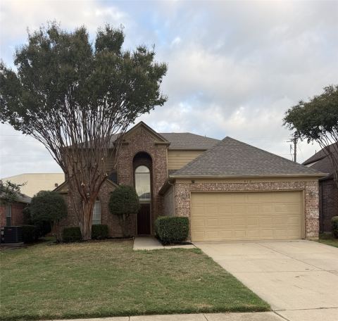 913 Waterford Way, Euless