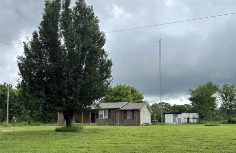 1543 Rs County Road 2570, Alba