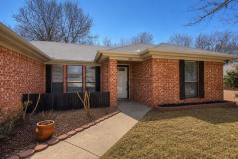 605 Valleyridge Court, Decatur, TX 76234 — photo 3