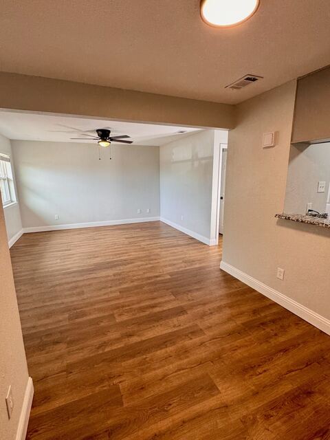 624 E 3rd Street 202, Springtown, TX 76082 — photo 2