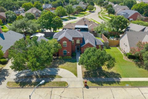 1907 Clearview Drive, Ennis, TX 75119 — photo 2