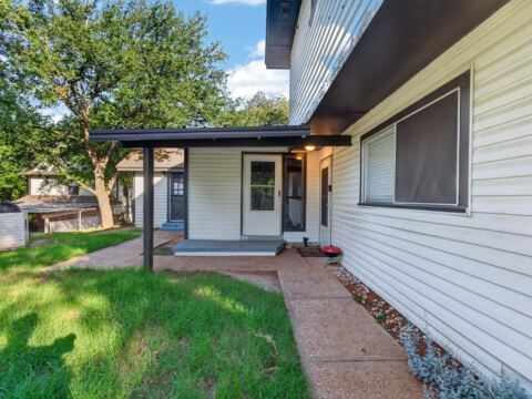 215 Folly Beach Drive B, Lake Dallas