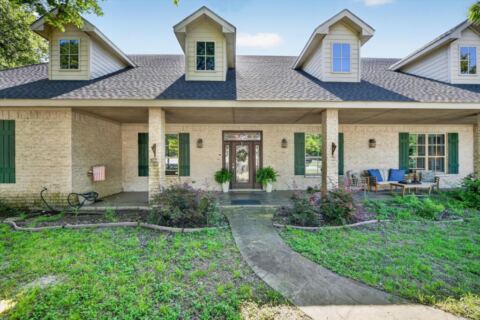 507 N State Street, Decatur, TX 76234 — photo 2