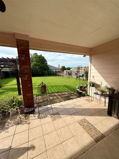 5004 Mountain Valley Court, Fort Worth