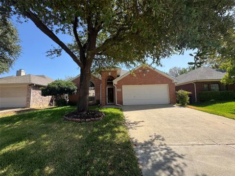 6916 Indiana Avenue, Fort Worth