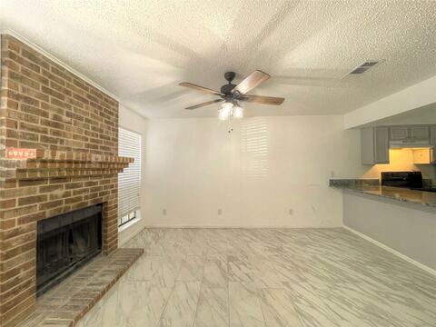 1032 Mckinley Street B, Benbrook, TX 76126 — photo 2