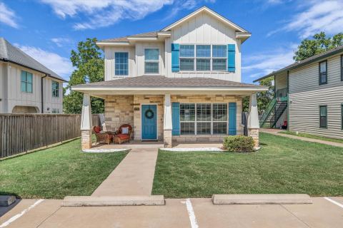 2225 S 2nd Street, Waco