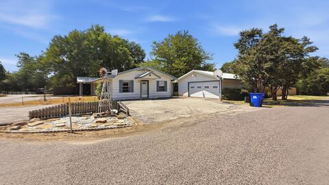 97 Heddingham Drive, Gordonville, TX 76245 — photo 2