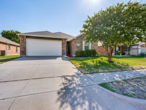 1281 Wysteria Lane, Burleson