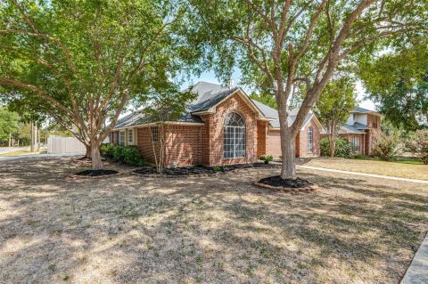 701 Carlisle Court, Lake Dallas, TX 75065 — photo 3