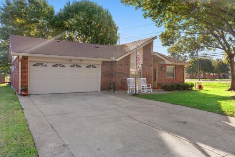 2702 Pebble Beach Drive, Lancaster, TX 75134 — photo 3