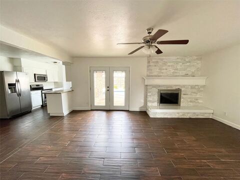 1305 W Spring Creek Parkway