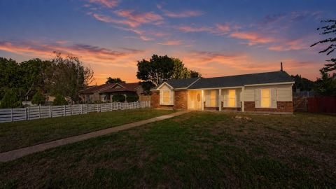 920 Carom Way, Dallas