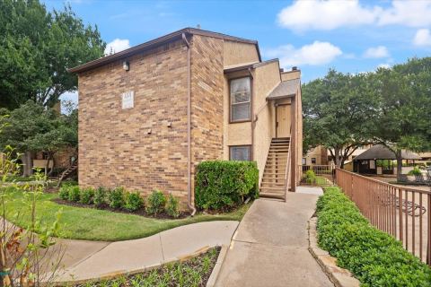 1201 Harwell Drive 225