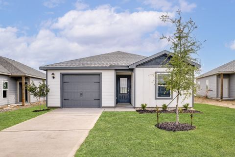 8324 White Wolf Trail, Ponder