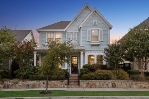 2221 Tremont Boulevard, McKinney