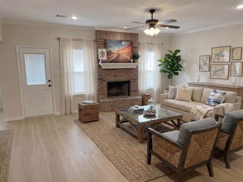 6 Starview Drive, Star Harbor, TX 75148 — photo 2
