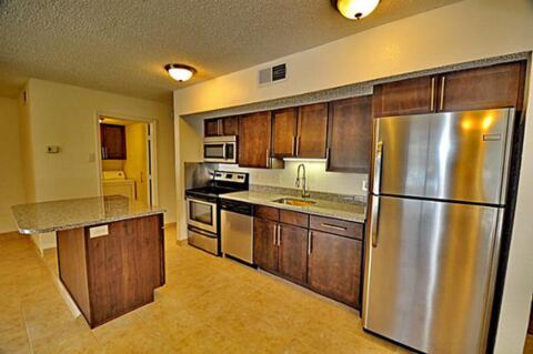 6910 Skillman Street 1020, Dallas, TX 75231 — photo 2