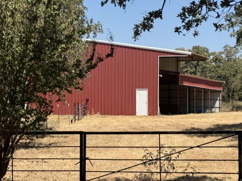 986 County Road 1785, Sunset, TX 76270 — photo 3