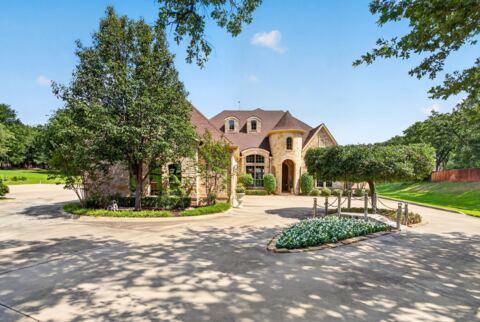 10513 Silver Fox Court, Fort Worth