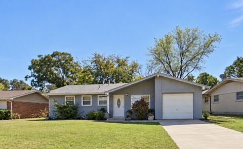 8829 Easley Street, White Settlement