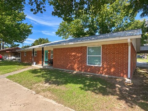 106 California Street, St Jo, TX 76265 — photo 2