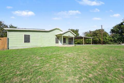 613 N Merrimac Street, Weatherford, TX 76086 — photo 2