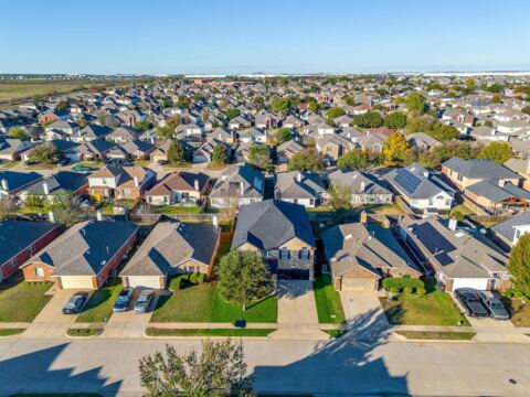 500 Flowering Plum Lane, Fort Worth, TX 76140 — photo 2