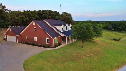 3288 County Road 136, Whitesboro, TX 76273 — photo 2