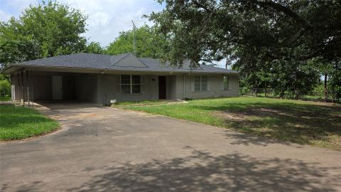 1664 HWY 56 E, Bonham