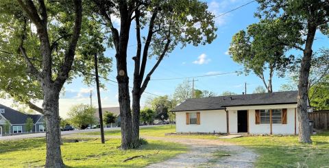 101 E 2nd Street, Prosper