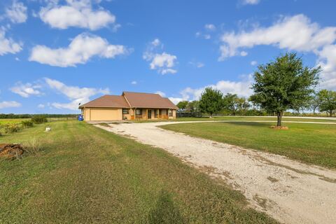 525 County Road 237, Gainesville, TX 76240 — photo 3