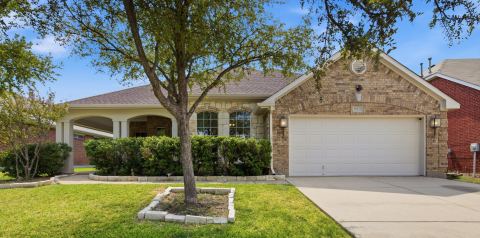 10232 Ash Creek Lane, Fort Worth