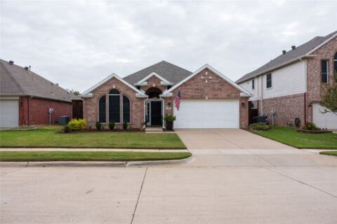 2008 Oak Hollow Drive, Bedford