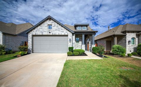 3911 Spencer Lane, Heartland