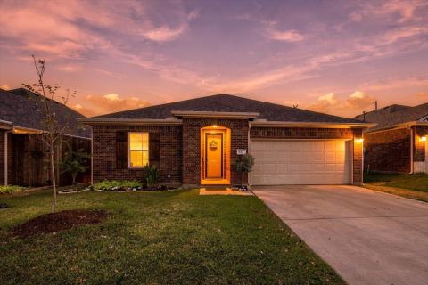 632 Montgomery Drive, Lake Dallas, TX 75065 — photo 2