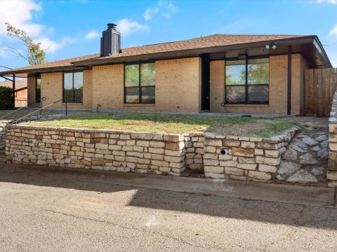 1117 S Rusk Street 1117, Weatherford