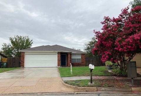 5210 Highbank Drive, Arlington