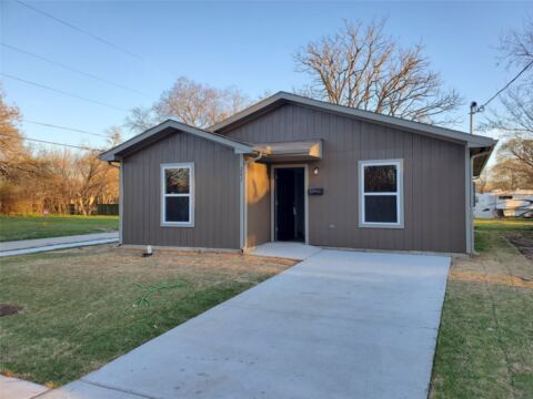 201 S 2nd Street, Bonham