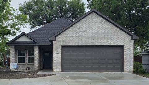 322 W Brownlee Avenue, Dallas